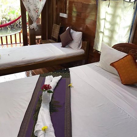 Retro Kampot Guesthouse المظهر الخارجي الصورة