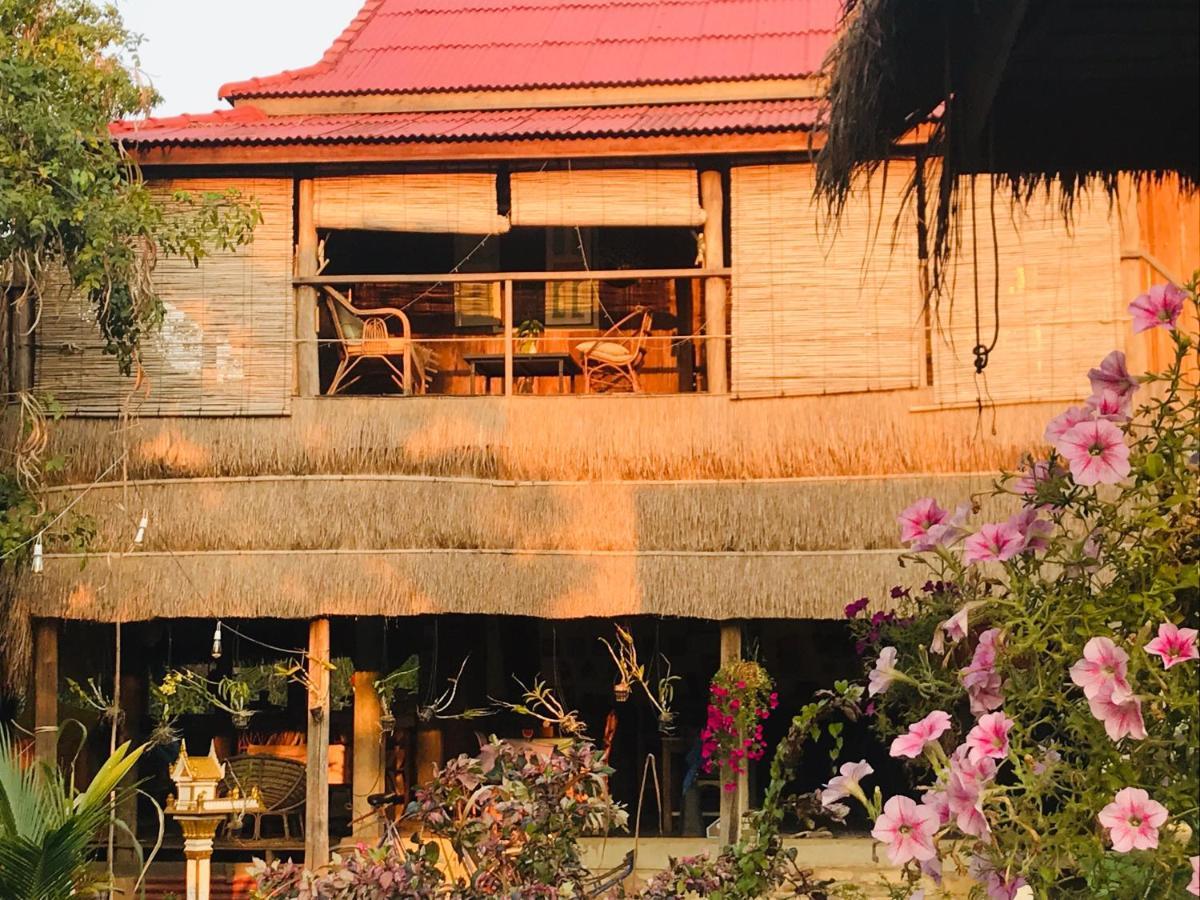 Retro Kampot Guesthouse المظهر الخارجي الصورة