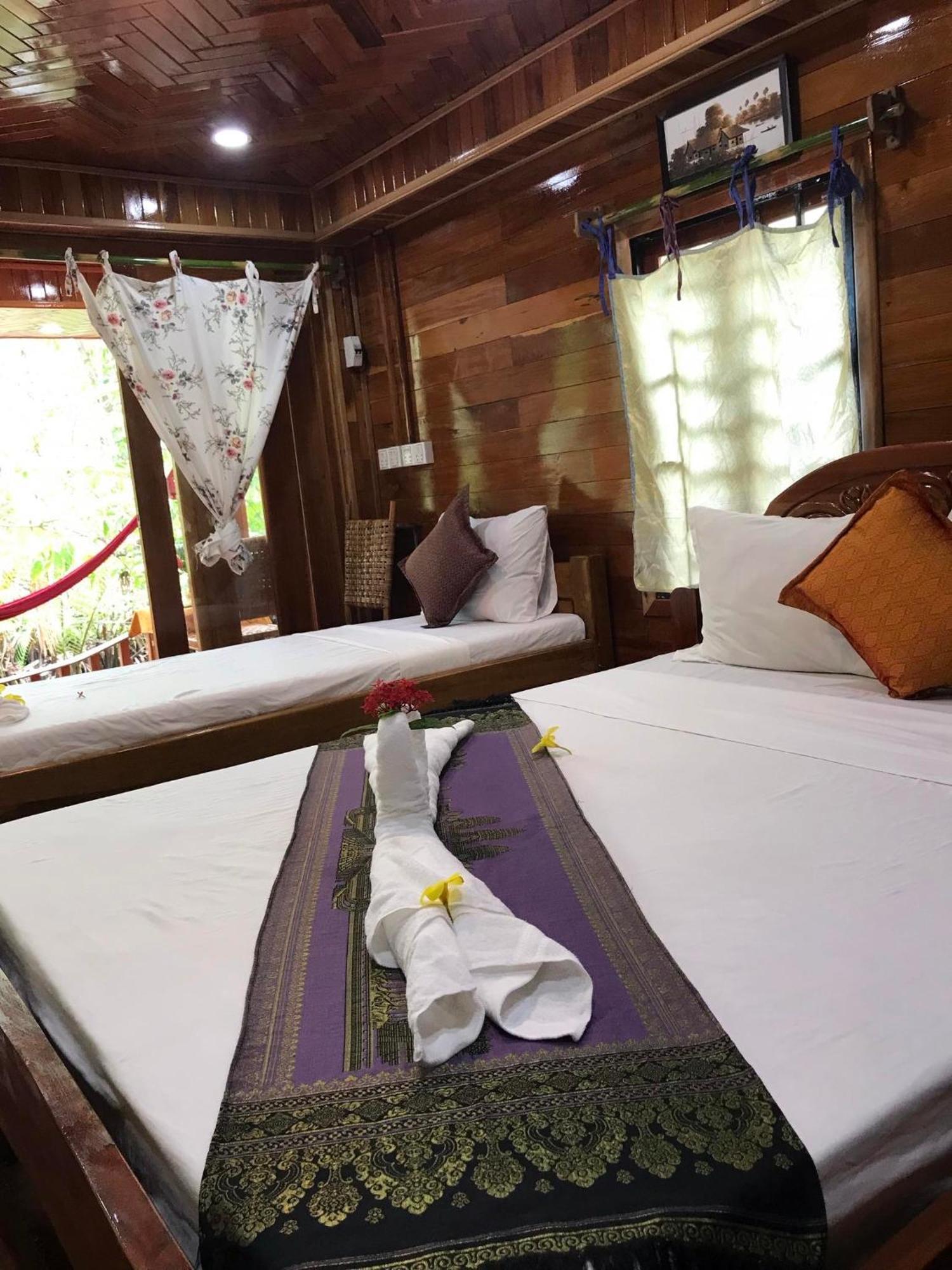 Retro Kampot Guesthouse المظهر الخارجي الصورة